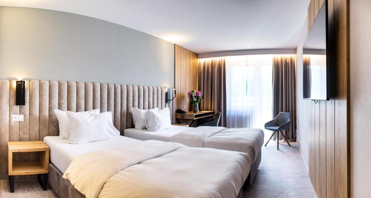 Hotel Verde Кошалин Экстерьер фото