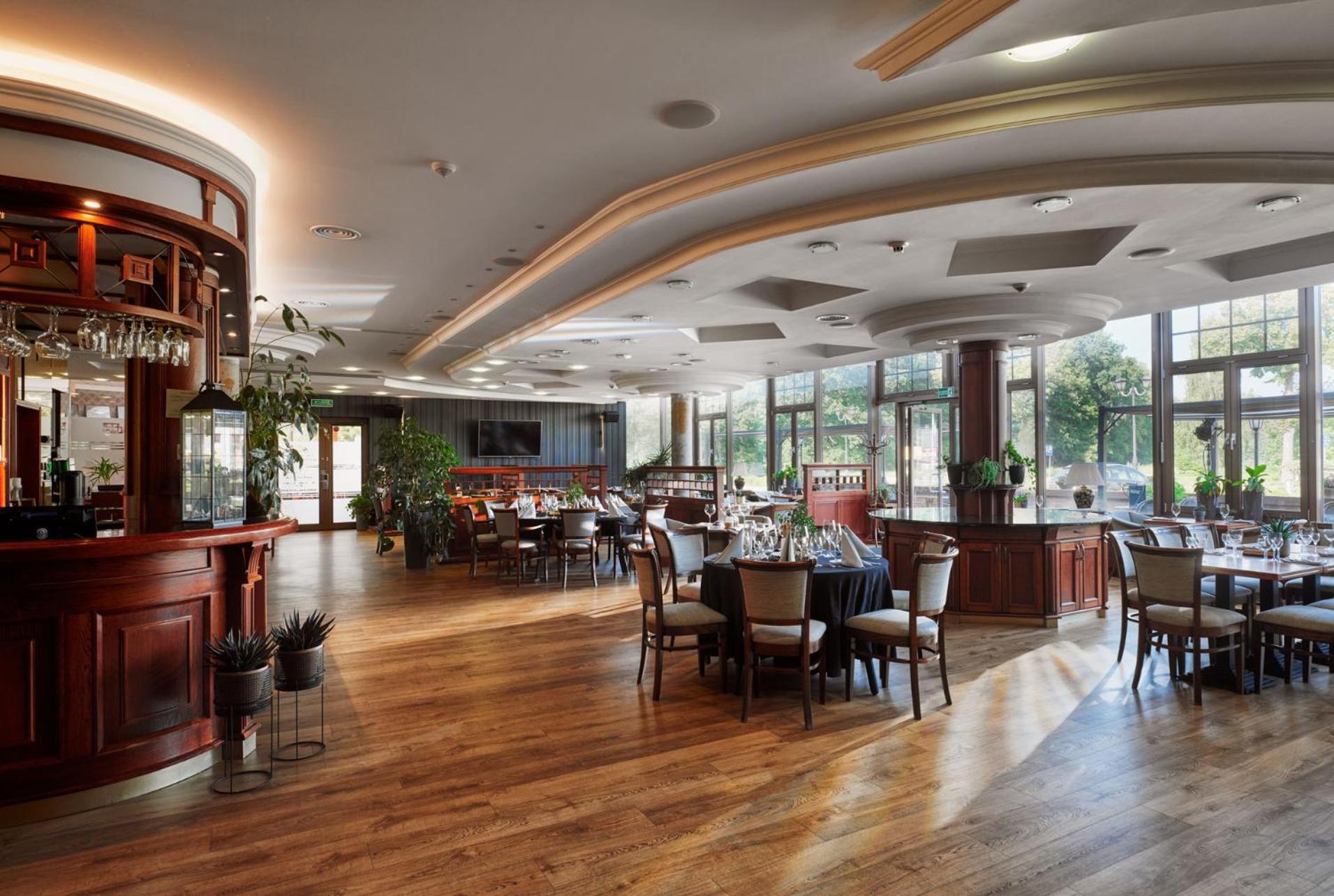 Hotel Verde Кошалин Экстерьер фото